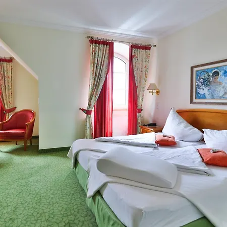 Kurhaus Dr. Petershofer 4*