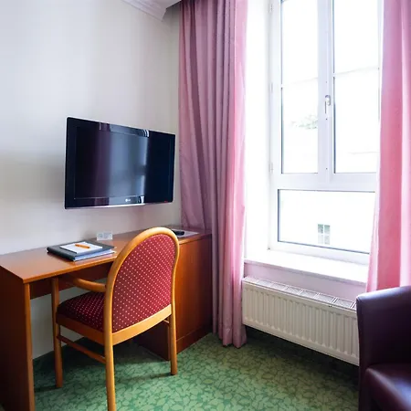 Kurhaus Dr. Petershofer Hotel Wolfsegg am Hausruck