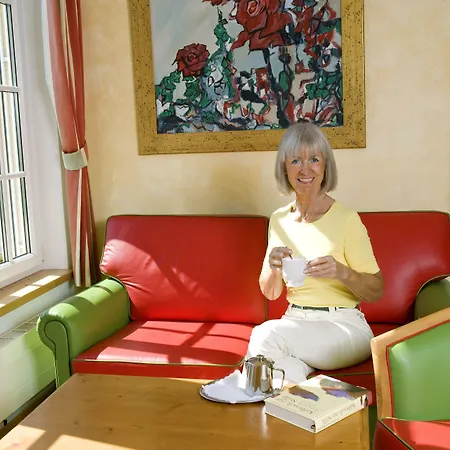 Kurhaus Dr. Petershofer فندق