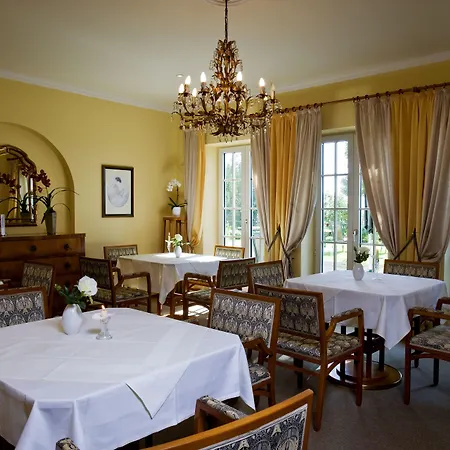 Kurhaus Dr. Petershofer 4*