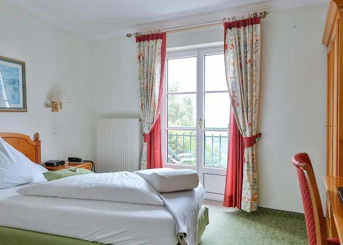 Kurhaus Dr. Petershofer 4* Wolfsegg am Hausruck