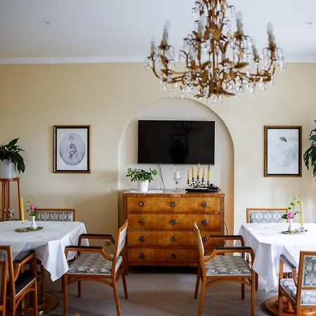 Kurhaus Dr. Petershofer Hotell 4*