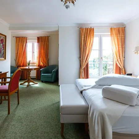 Kurhaus Dr. Petershofer 4*