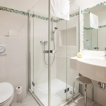 Kurhaus Dr. Petershofer 4* Wolfsegg am Hausruck