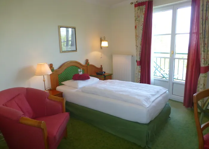 Kurhaus Dr. Petershofer 4*